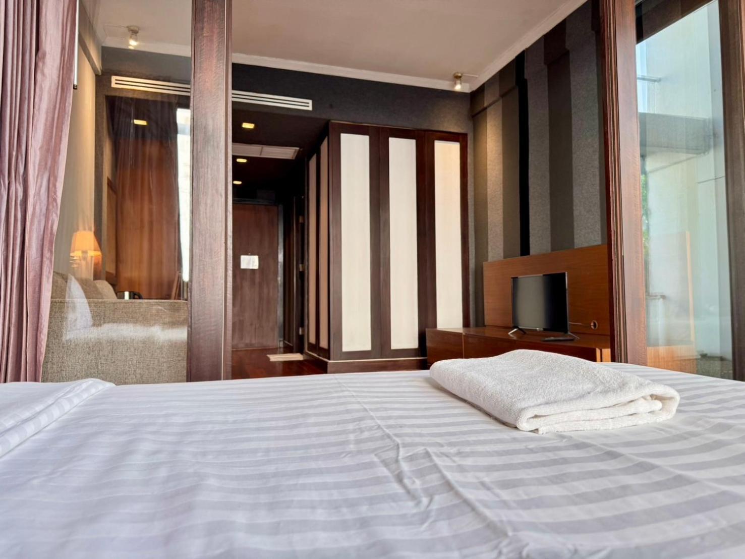 Wish Inn Silom - วิช อินน์ สีลม X Bangkok Ngoại thất bức ảnh