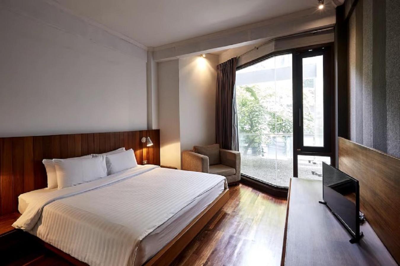 Wish Inn Silom - วิช อินน์ สีลม X Bangkok Ngoại thất bức ảnh
